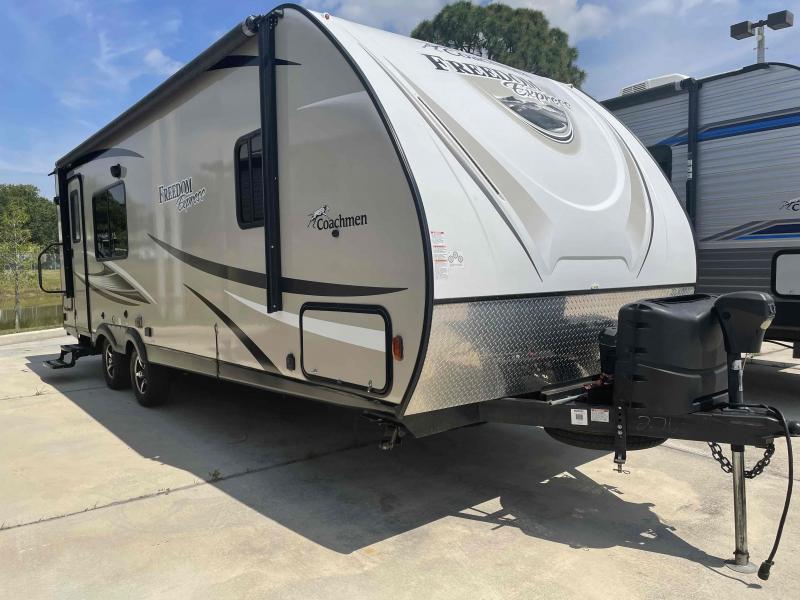 2017 Coachmen FREEDOM EXPRESS 246RKS 2017 Coachmen FREEDOM EXPRESS 246RKS