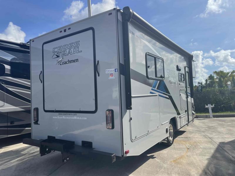 new Camper / RV Coachmen Cross Trail for sale, in Palm Bay, FL Thumbnail 6