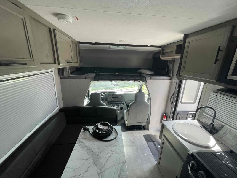 new Camper / RV Coachmen Cross Trail for sale, in Palm Bay, FL Thumbnail 14