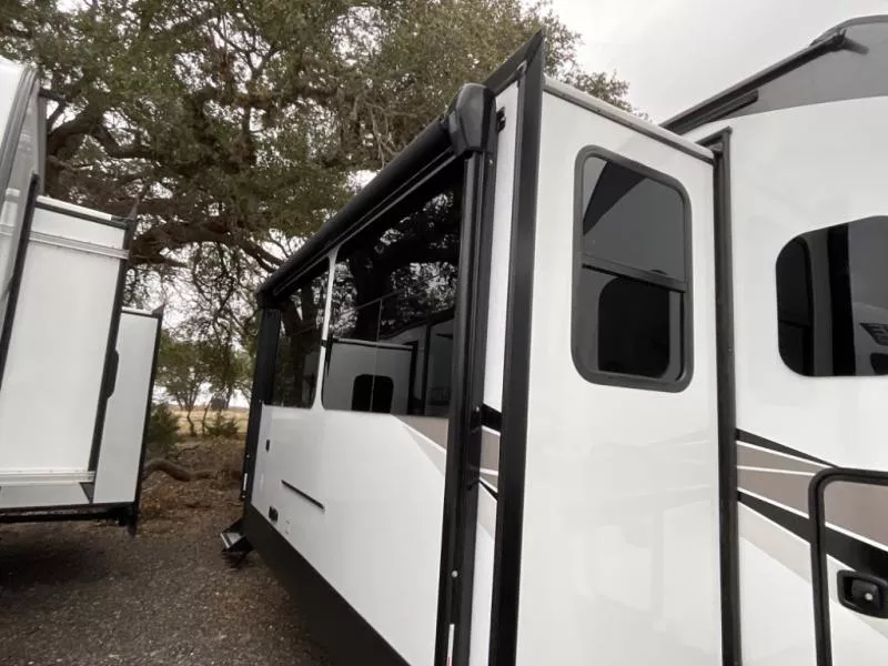 new Travel Trailers Forest River Rockwood for sale, in West Boerne, TX Thumbnail 5