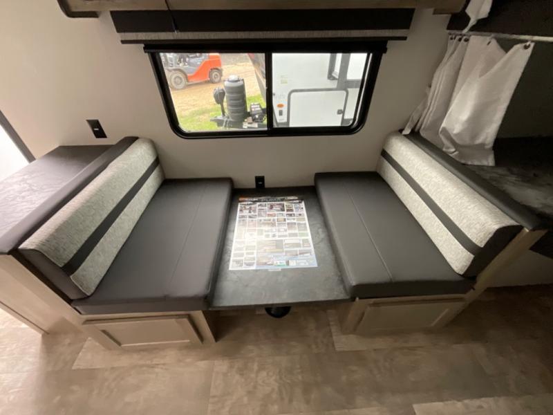 new Travel Trailers Palomino Puma for sale, in West Boerne, TX Thumbnail 11