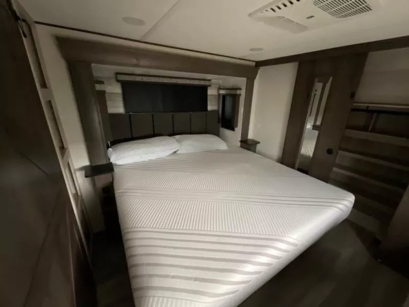 used Fifth Wheel Trailers Alliance RV Paradigm for sale, in West Boerne, TX Thumbnail 25