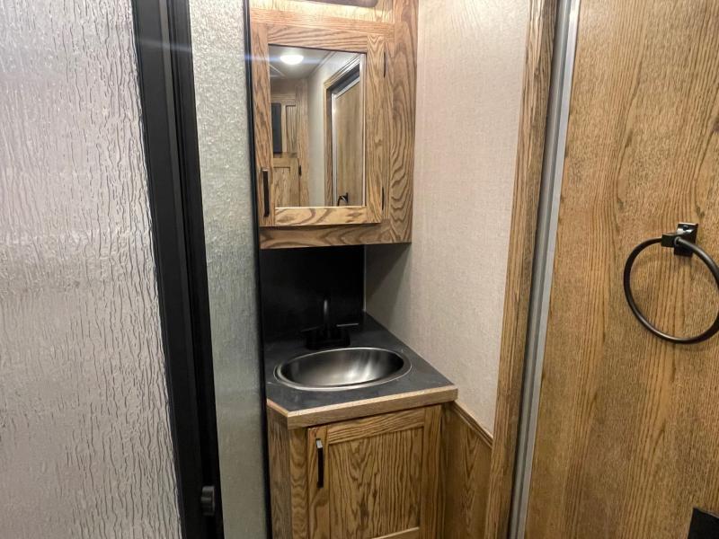 new Horse Trailers Lakota  for sale, in Ottawa, IL Thumbnail 12