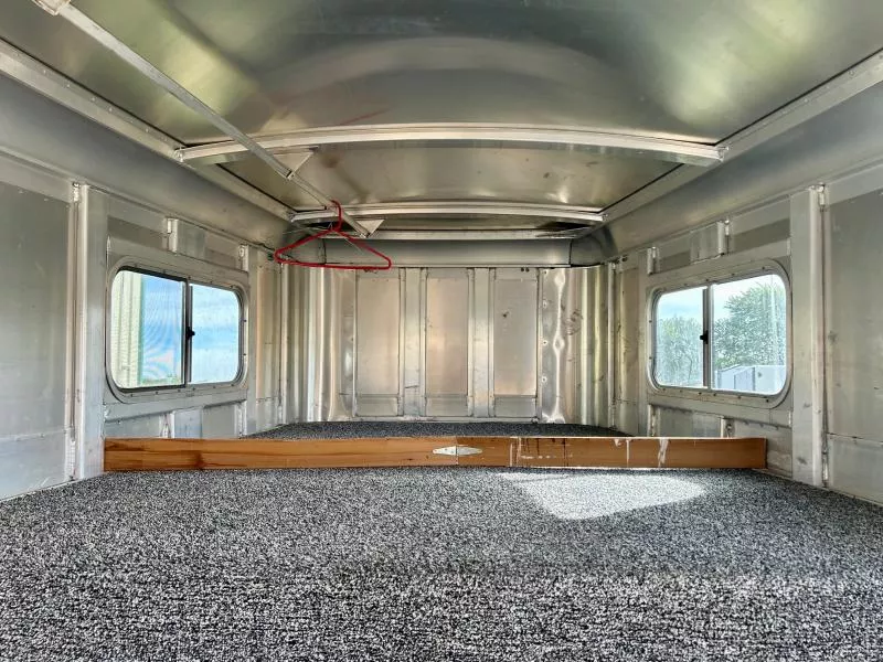 used Horse Trailers 4-Star Trailers  for sale, in Ottawa, IL Thumbnail 5