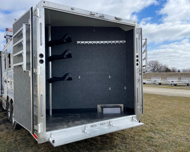 used Horse Trailers Merhow Trailers  for sale, in Ottawa, IL Thumbnail 22