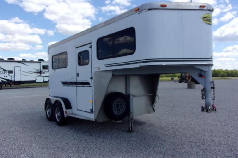 2002 Sundowner Trailers Valuelite 2H Str. Ld. 19' (11+8) GN Horse Trailer 2002 Sundowner Trailers Valuelite 2H Str. Ld. 19' (11+8) GN Horse Trailer