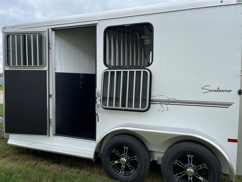 new Horse Trailers Sundowner Trailers  for sale, in Ottawa, IL Thumbnail 9