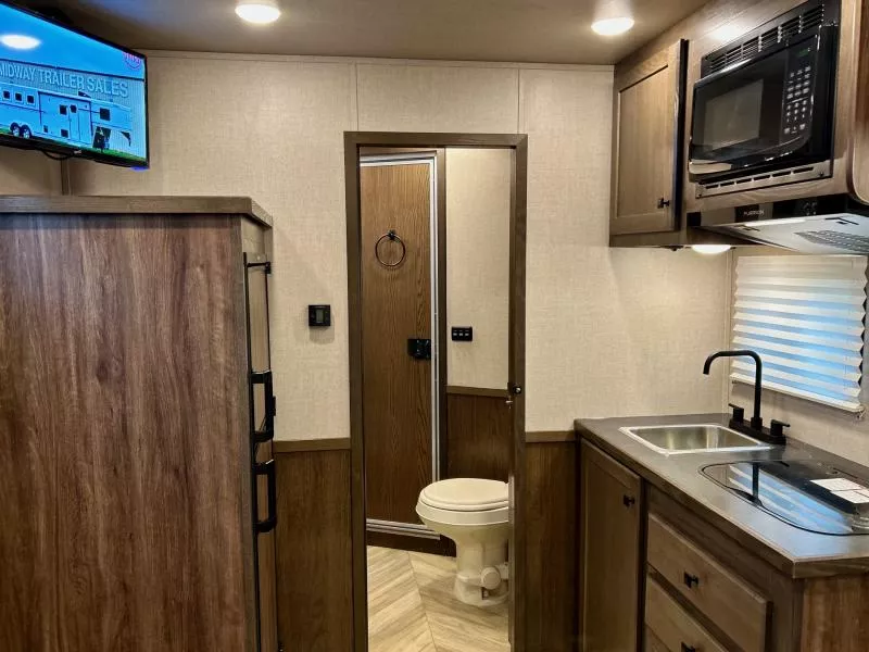 new Horse Trailers Lakota  for sale, in Ottawa, IL Thumbnail 7