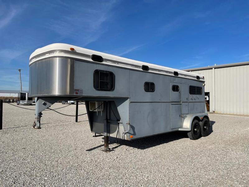 1985 Kiefer Built 2H w/ 6' SW Dress GN Horse Trailer 1985 Kiefer Built 2H w/ 6' SW Dress GN Horse Trailer