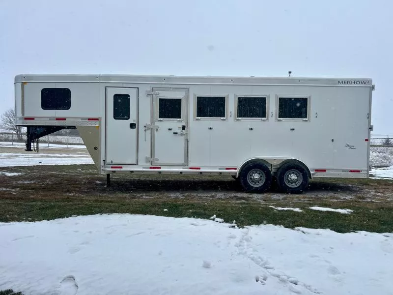 new Horse Trailers Merhow Trailers  for sale, in Ottawa, IL Thumbnail 8