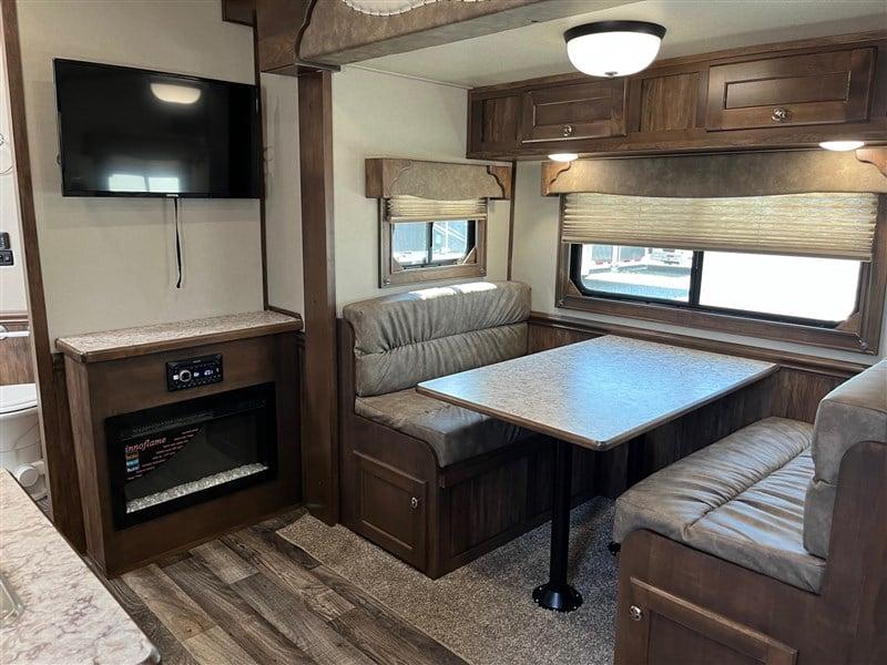 new Horse Trailers Merhow Trailers  for sale, in Litchfield, IL Thumbnail 15