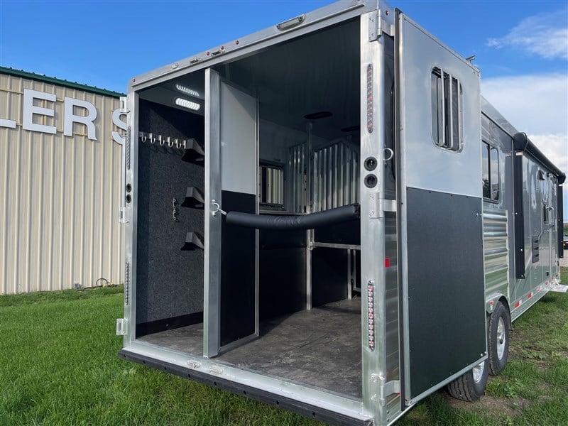 new Horse Trailers Merhow Trailers  for sale, in Ottawa, IL Thumbnail 12