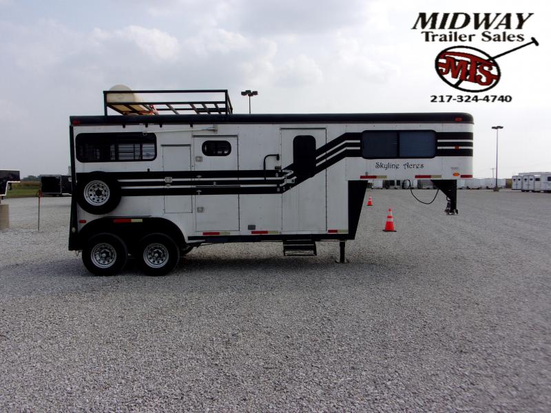 1984 Trail-Et Weekender 2H Str Ld w/ 5'10" Str Wall Dress Horse Trailer 1984 Trail-Et Weekender 2H Str Ld w/ 5'10" Str Wall Dress Horse Trailer