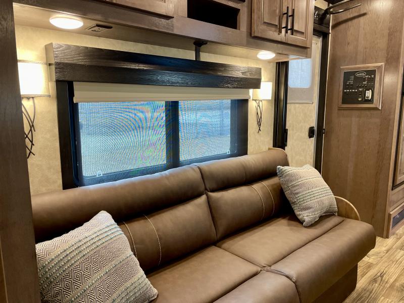 new Horse Trailers Lakota  for sale, in Ottawa, IL Thumbnail 8