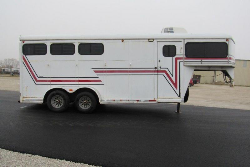 1999 Cherokee 3H GN w/ 4' SW Front Dress 1999 Cherokee 3H GN w/ 4' SW Front Dress