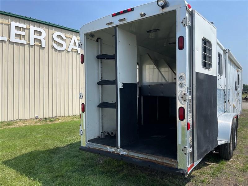 used Horse Trailers Bison Trailers  for sale, in Ottawa, IL Thumbnail 17