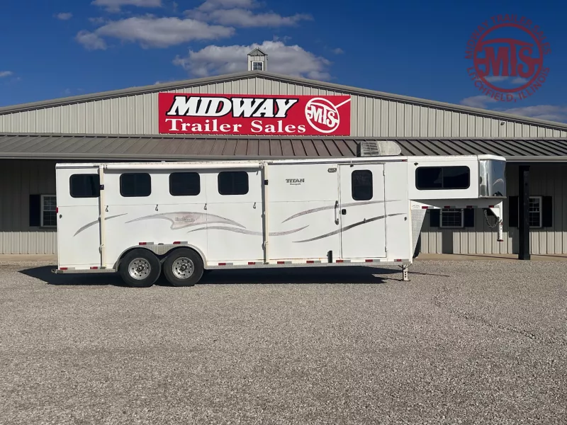 2007 Titan Trailers Renegade 4H w/ 8' LQ GN Trailer