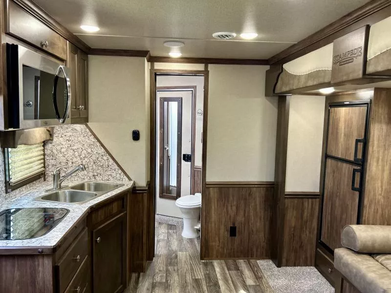 new Horse Trailers Merhow Trailers  for sale, in Ottawa, IL Thumbnail 7