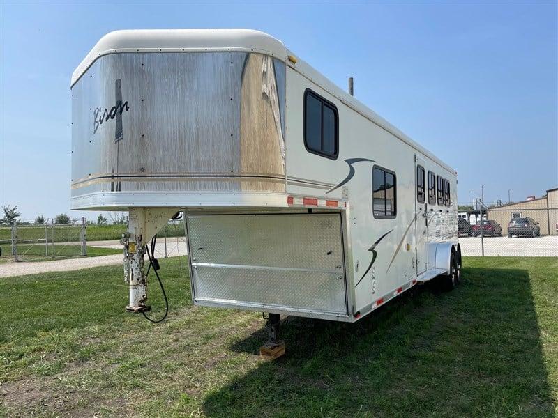 used Horse Trailers Bison Trailers  for sale, in Ottawa, IL Thumbnail 3