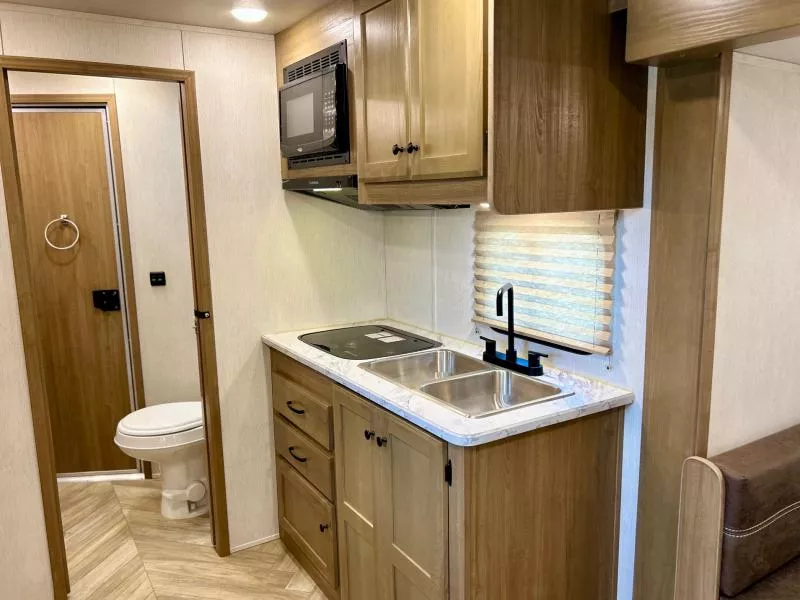 new Horse Trailers Lakota  for sale, in Ottawa, IL Thumbnail 10