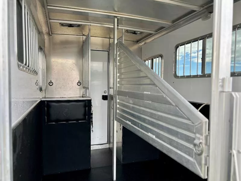 used Horse Trailers Featherlite  for sale, in Ottawa, IL Thumbnail 12