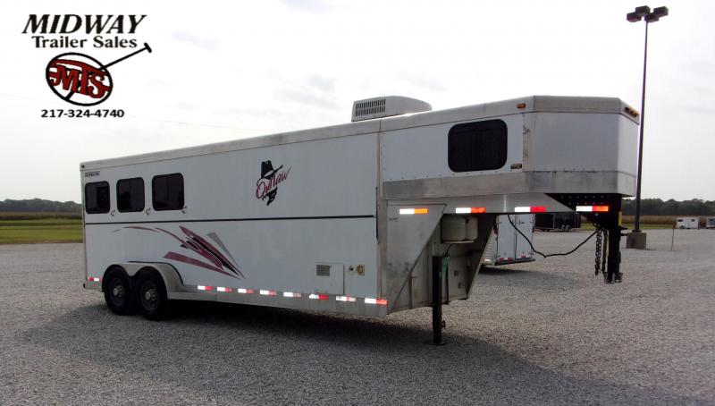 2002 Travalong 3H w/ 6' SW LQ GN Horse Trailer 2002 Travalong 3H w/ 6' SW LQ GN Horse Trailer