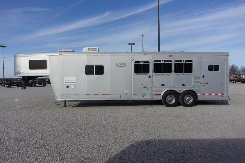 Logan Razor Trailer 2012 Logan Coach 8311 Razor XLT 3H w/ 11' SW LQ TA GN Horse Trailer in ...