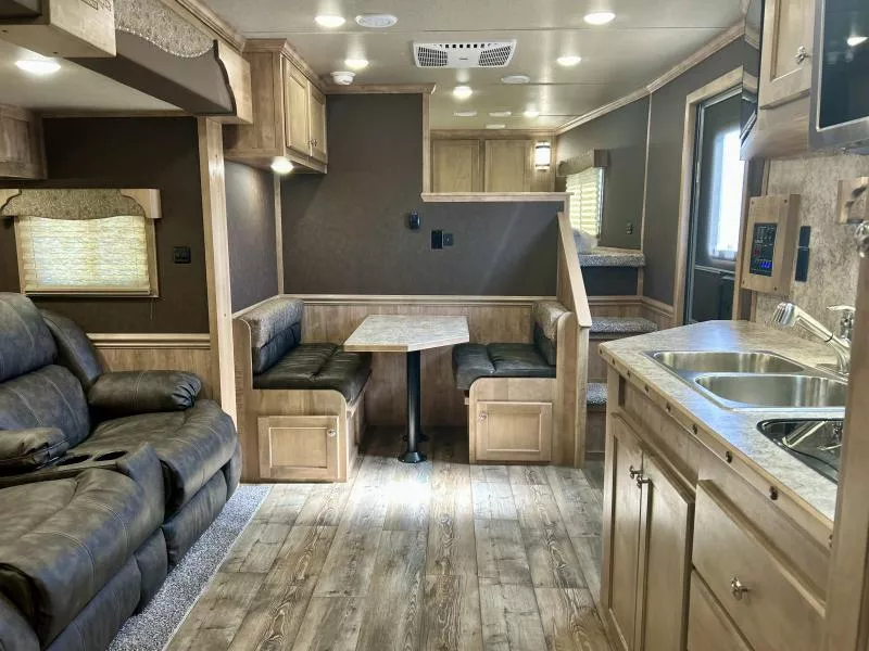 new Horse Trailers Merhow Trailers  for sale, in Ottawa, IL Thumbnail 13