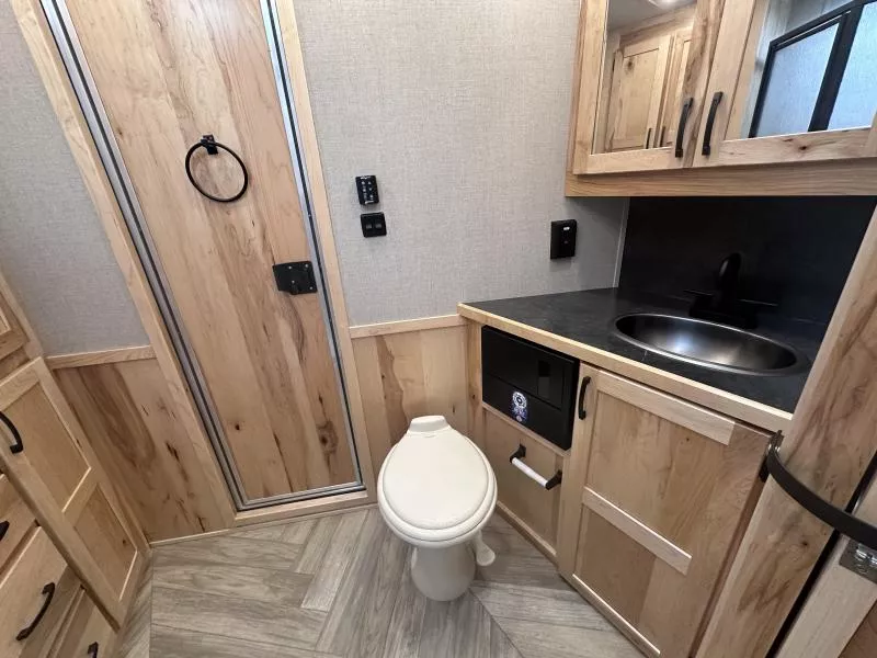 new Horse Trailers Lakota  for sale, in Litchfield, IL Thumbnail 10