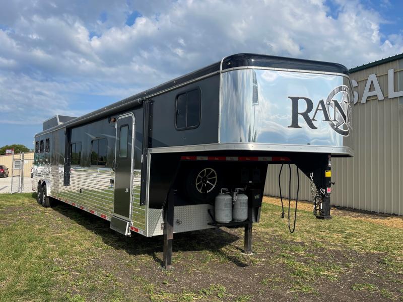 used Horse Trailers Bison Trailers  for sale, in Ottawa, IL Thumbnail 3