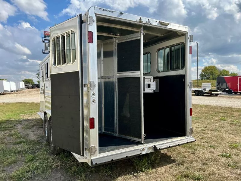 used Horse Trailers Featherlite  for sale, in Ottawa, IL Thumbnail 8