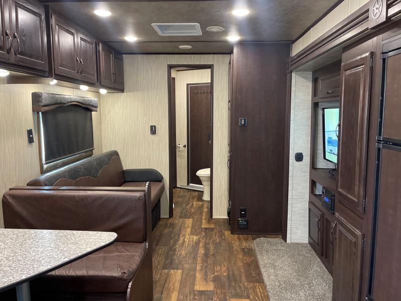 used Horse Trailers Bison Trailers  for sale, in Ottawa, IL Thumbnail 11