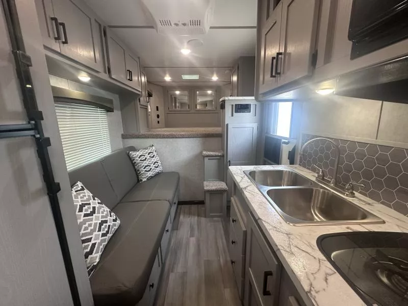 new Horse Trailers Bison Trailers  for sale, in Litchfield, IL Thumbnail 13