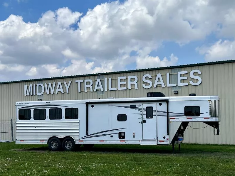 new Horse Trailers Merhow Trailers  for sale, in Ottawa, IL Thumbnail 19