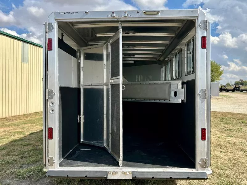 used Horse Trailers Featherlite  for sale, in Ottawa, IL Thumbnail 9