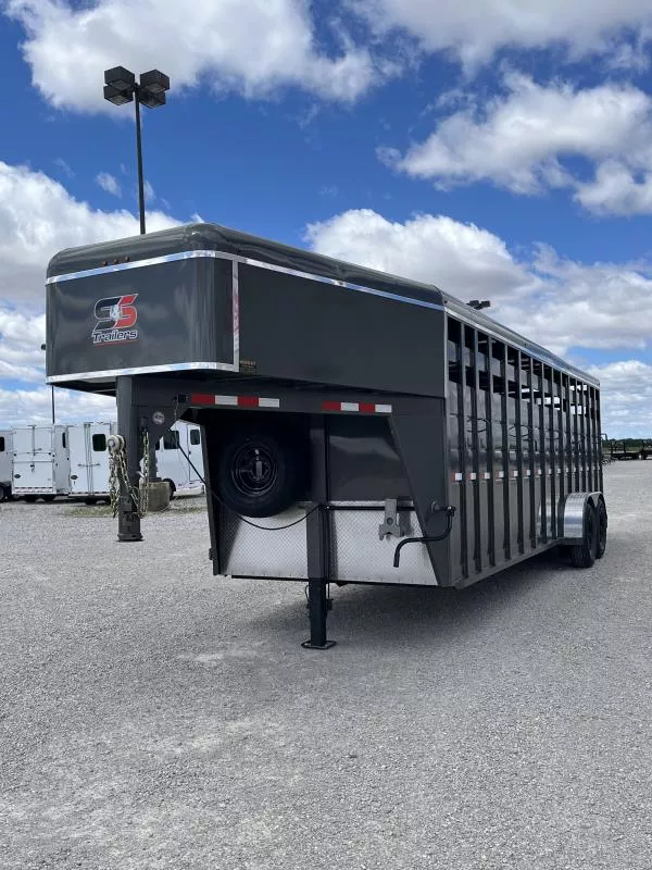 new Horse Trailers S&S Manufacturing  for sale, in Ottawa, IL Thumbnail 4