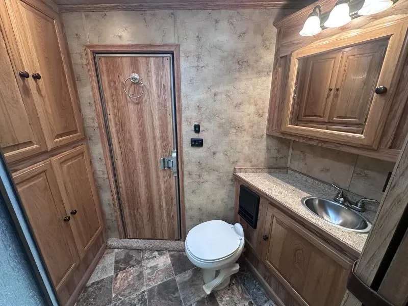 used Other Trailers Platinum Coach  for sale, in Litchfield, IL Thumbnail 10