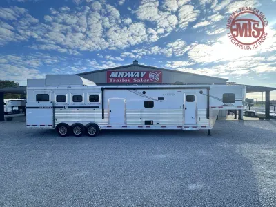 2026 Lakota IN8415SRT Infinity 4H w/15'SW LQ w/ 9' Slide Horse Trailer