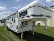 used Horse Trailers Tomahawk  for sale, in Ottawa, IL Thumbnail 2
