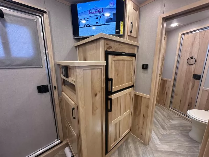 new Horse Trailers Lakota  for sale, in Litchfield, IL Thumbnail 9
