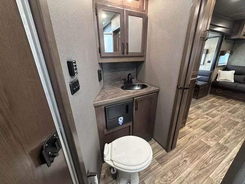 new Horse Trailers Lakota  for sale, in Litchfield, IL Thumbnail 13