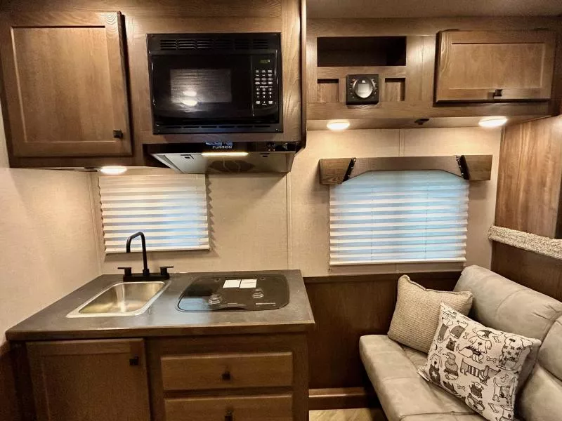 new Horse Trailers Lakota  for sale, in Ottawa, IL Thumbnail 6