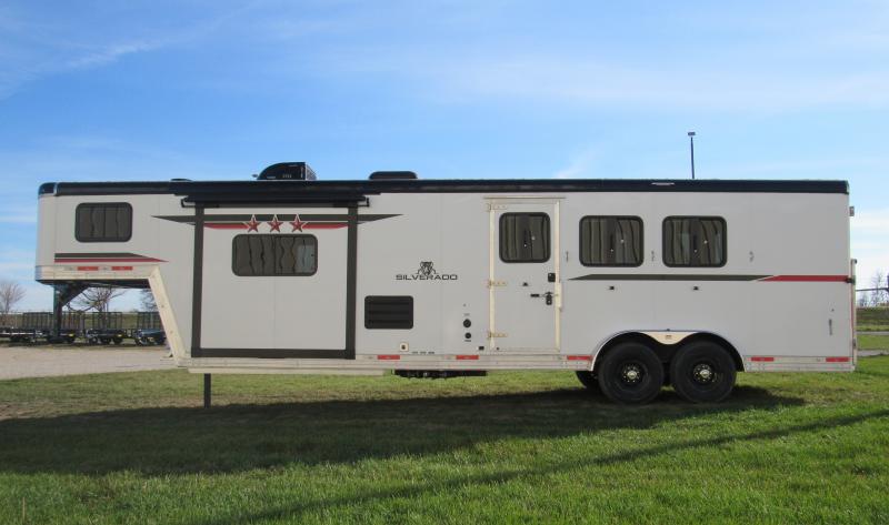 new Horse Trailers Bison Trailers  for sale, in Ottawa, IL Thumbnail 7