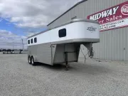 used Horse Trailers Exiss  for sale, in Litchfield, IL Thumbnail 2