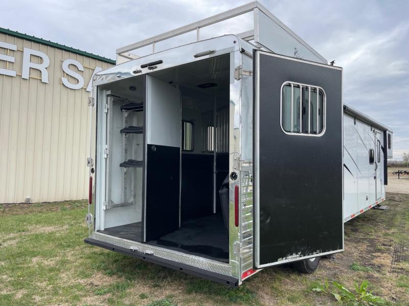 used Horse Trailers Bison Trailers  for sale, in Ottawa, IL Thumbnail 17