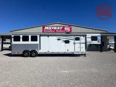 2020 Lakota C8314CE Charger 3H w/ 14' LQ & 9' Slide
