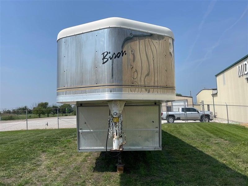 used Horse Trailers Bison Trailers  for sale, in Ottawa, IL Thumbnail 4