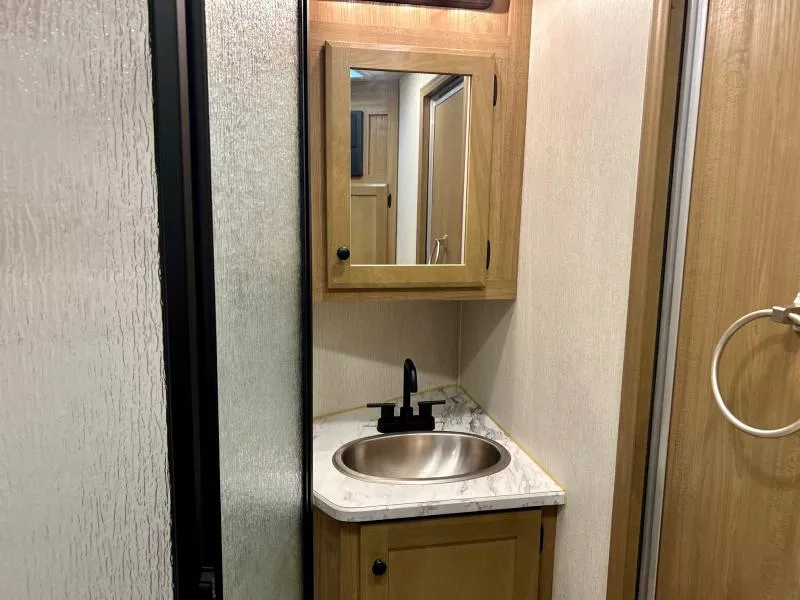 new Horse Trailers Lakota  for sale, in Ottawa, IL Thumbnail 13