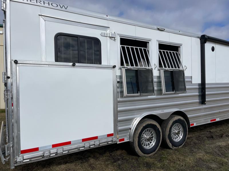 used Horse Trailers Merhow Trailers  for sale, in Ottawa, IL Thumbnail 2