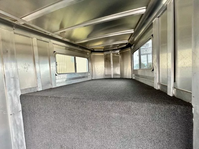 used Horse Trailers Featherlite  for sale, in Ottawa, IL Thumbnail 6